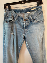 Vintage low rise bootcut Levi's - Size 28