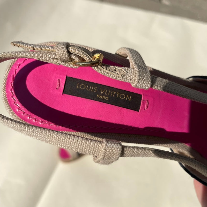 Louis Vuitton Sandals - Size 37