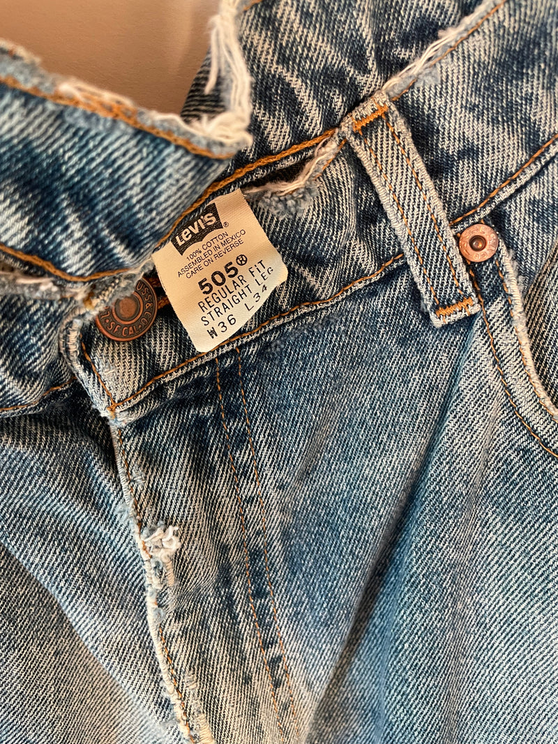 Vintage Levi's 505 - Size 36W x 34L