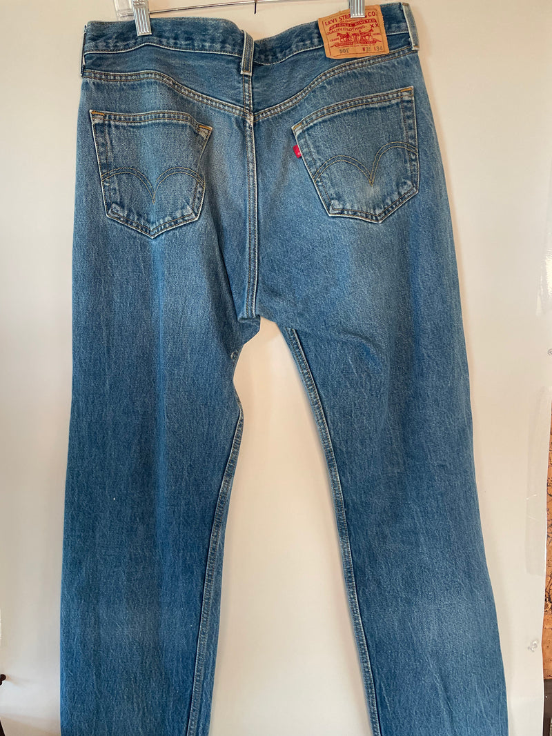 Vintage Levi's 505 - Size 35W x 34L